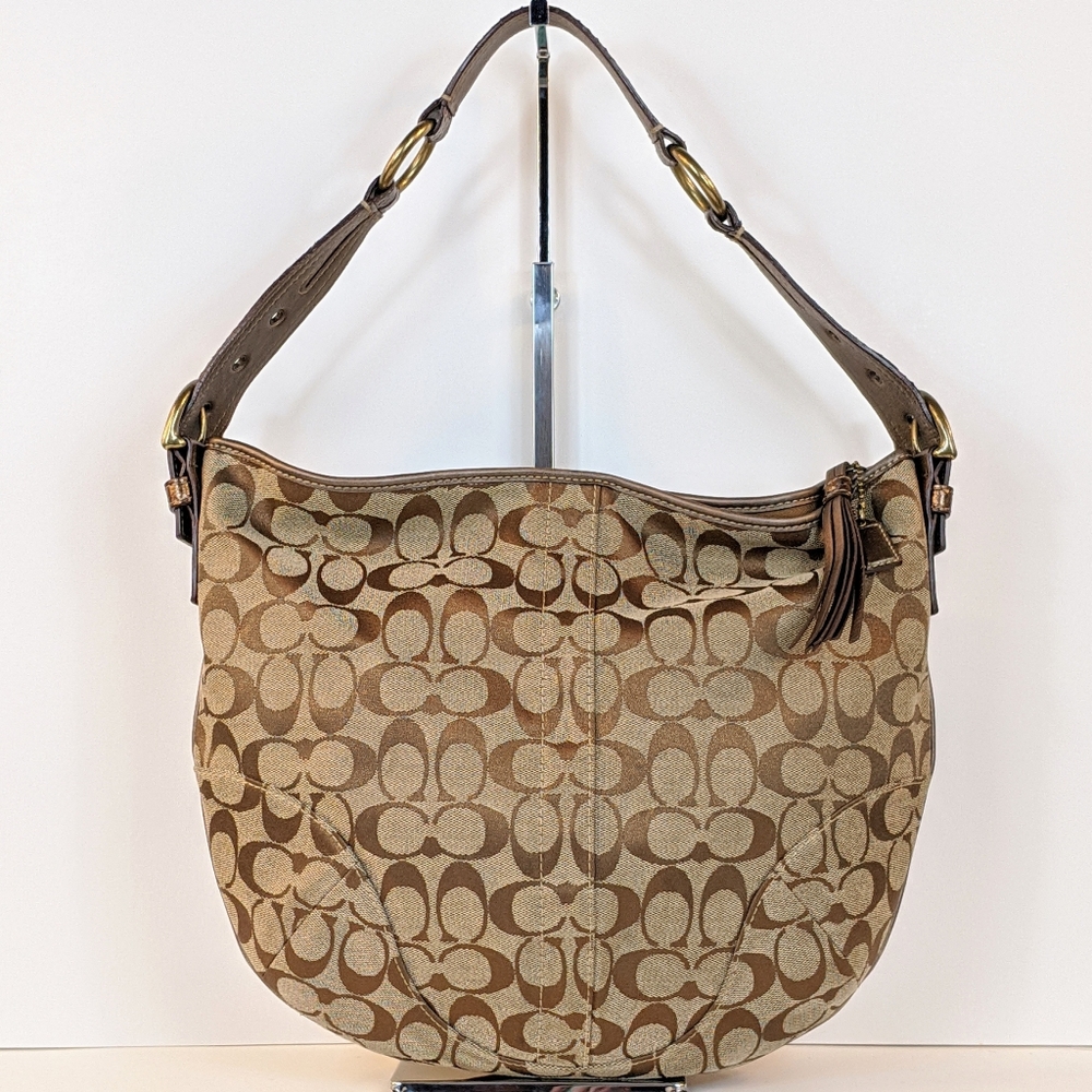 Authentic! VTG Coach Tan Signature Canvas Hobo Bag